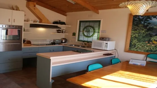 AAA Granary Accommodation - The Last Resort photo 3