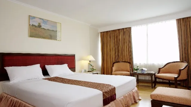 Hotel Windsor Suites photo 3