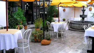 Hotel Fuente de Piedra 1