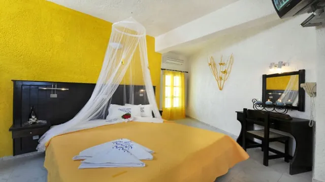 Artemis Suites Santorini photo 2