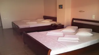 Faros 2 Hotel