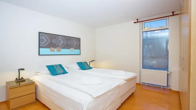 Golden Circle Apartments photo 1