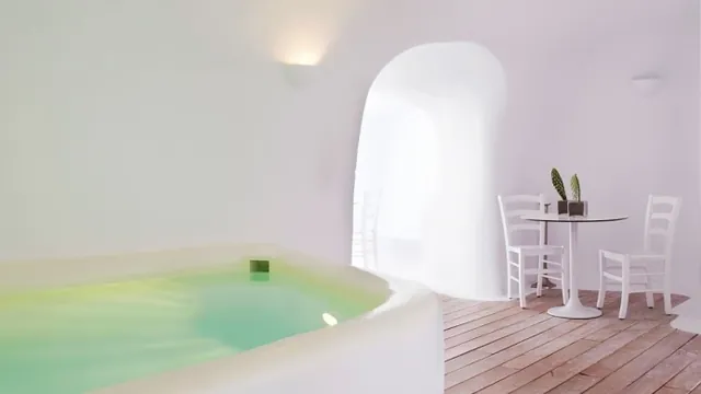 Kirini Suites & Spa Santorini photo 2
