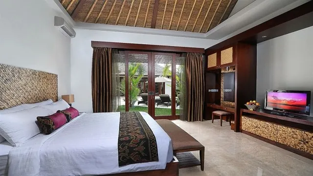 Mahagiri Villas & Spa Dreamland photo 1