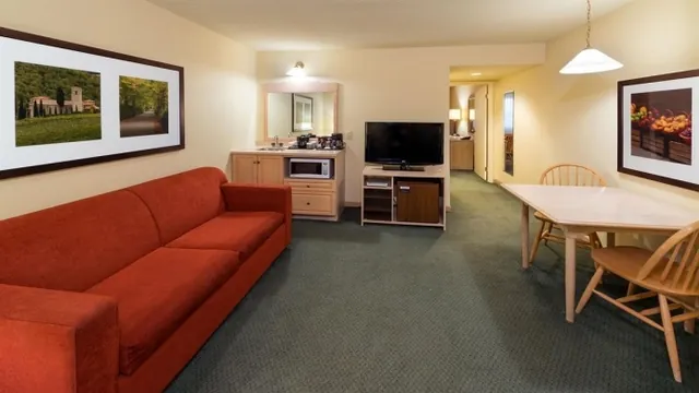 Country Inn & Suites By Carlson Winnipeg photo 3