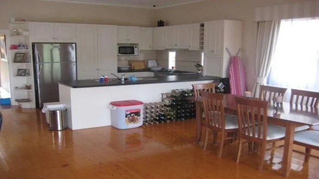 Molesworth Court Suites photo 3