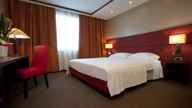 Palace Hotel Legnano photo 2