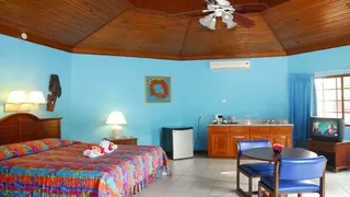 Cocolapalm Seaside Resort