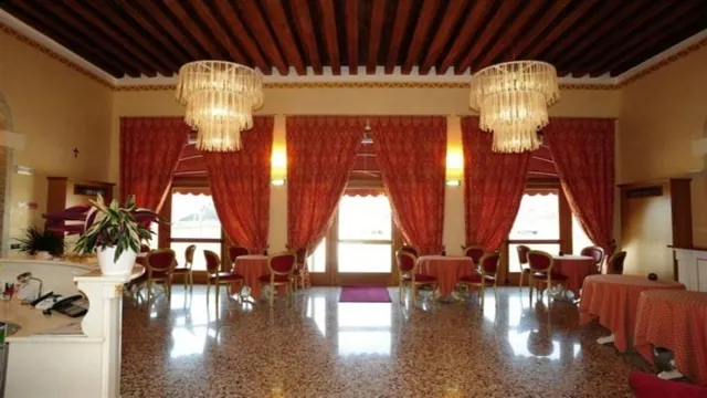 Antica Corte Marchesini Hotel photo 1