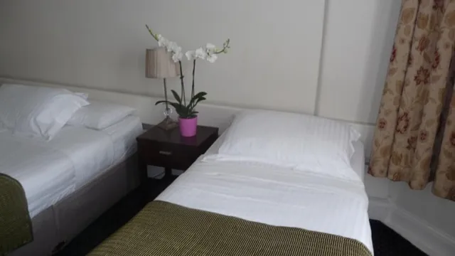 White Gates Hotel Killarney photo 3