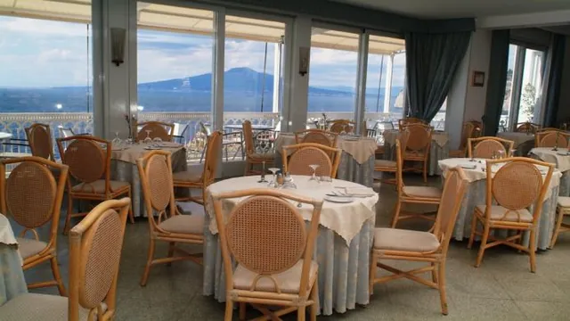 Mediterraneo Hotel Sorrento photo 3