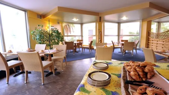 Les Brises Hotel La Rochelle photo 3