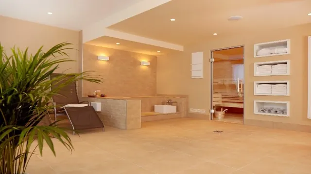 Top Khr Stadthotel Freiburg photo 2