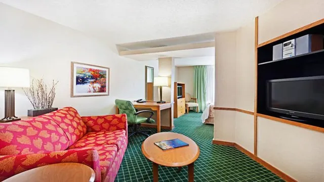 Crestwood Suites Austin photo 2