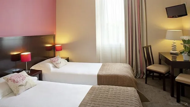 Ibis Styles Annecy Gare Centre photo 2