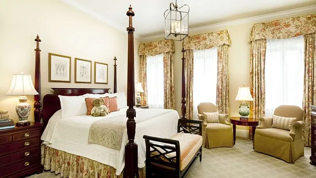 Hampton Inn Charleston - Downtown photo 2