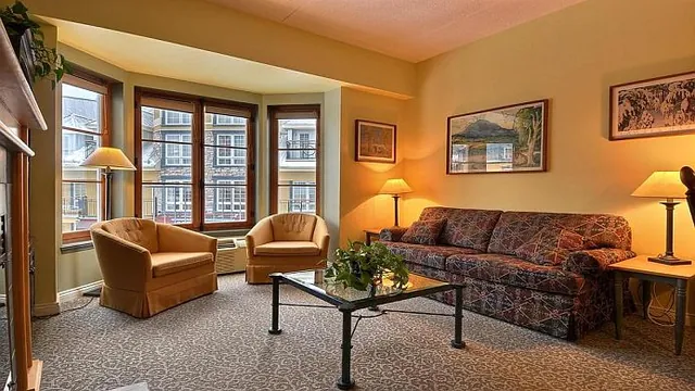 Homewood Suites By Hilton Mont-Tremblant Resort photo 2