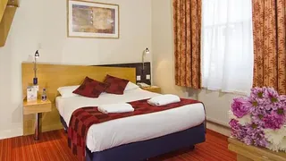 Mercure Kakadu Crocodile Hotel