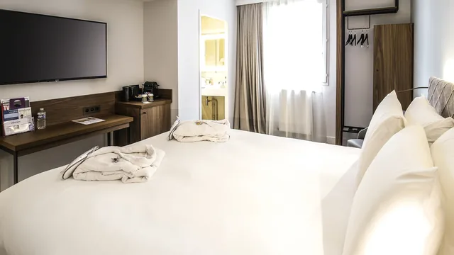 Mercure Rennes Place Bretagne Hotel photo 9