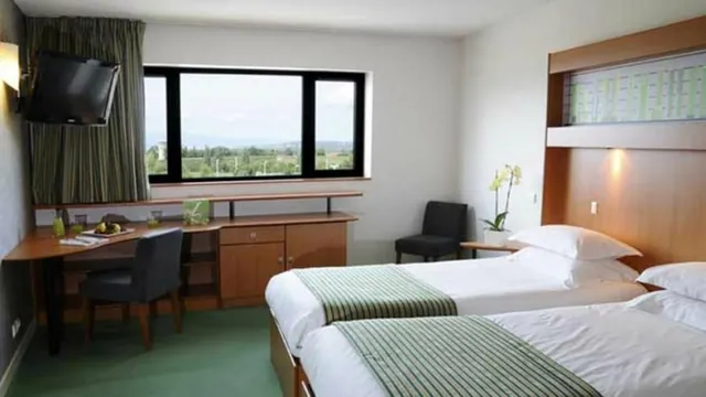 Pullman Maldives All-Inclusive Resort photo 2