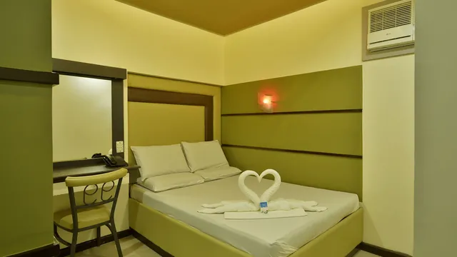 99 Hotel Cubao photo 3