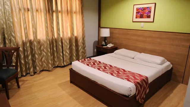 Regency Inn Davao photo 2