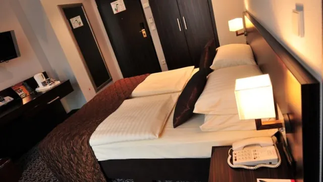 Ramada Hotel City Center & Financial District Frankfurt photo 2
