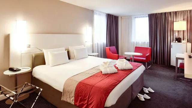Mercure Lyon Centre Saxe Lafayette Hotel photo 9