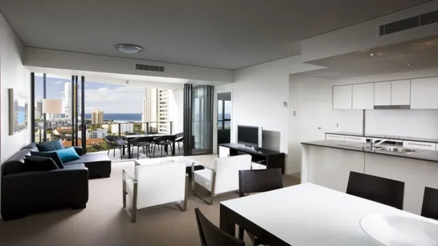 Mantra Broadbeach On The Park Apartments photo 2