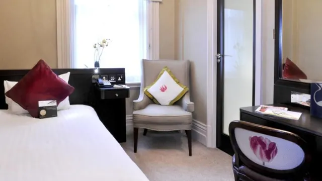 Euston Square Hotel photo 2