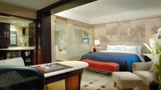 SO/ PARIS Hotel photo 2