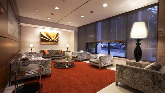 La Quinta Inn & Suites by Wyndham Dallas Love Field photo 2
