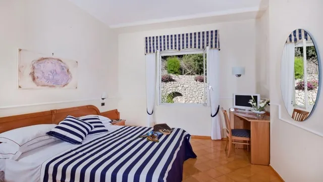 Delfino Hotel Sorrento photo 3
