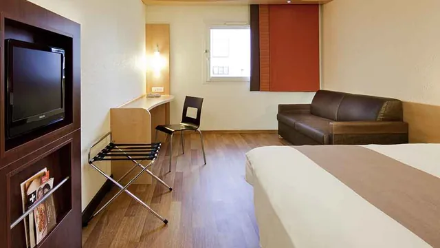 Ibis Paris Pantin Eglise photo 8