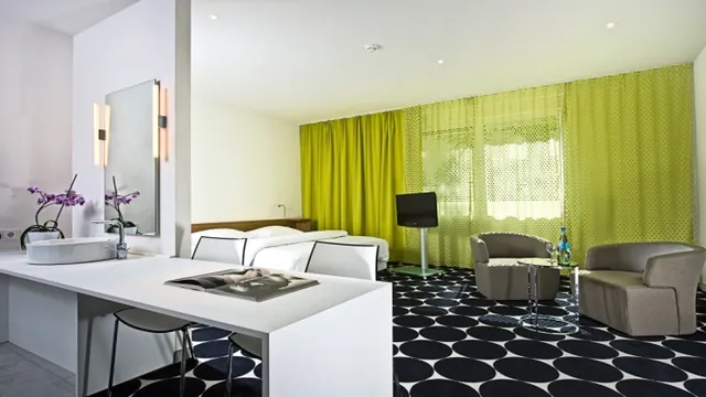 City Hotel Frankfurt photo 3