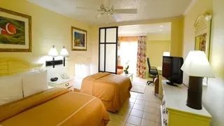 Comfort Suites Paradise Island