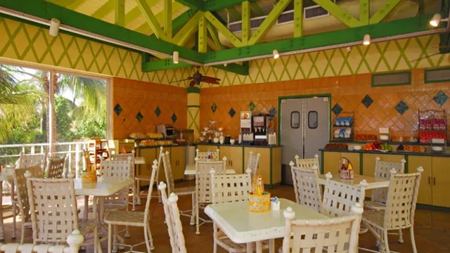 Comfort Suites Paradise Island photo 2