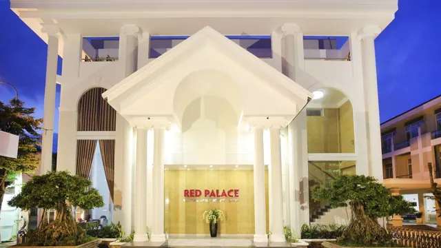 Red Palace Hotel photo 1