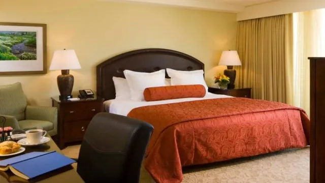 Holiday Inn Select Downtown Memphis photo 2