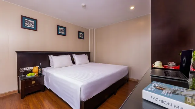 Centre Point Hanoi Hotel photo 3