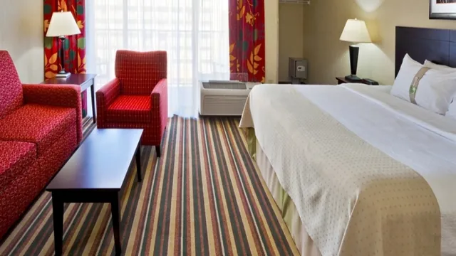 Baymont Inn & Suites Kissimmee photo 1