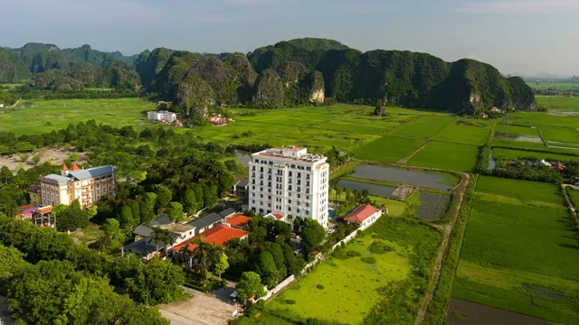 Ninh Binh Hidden Charm Hotel and Resort photo 3