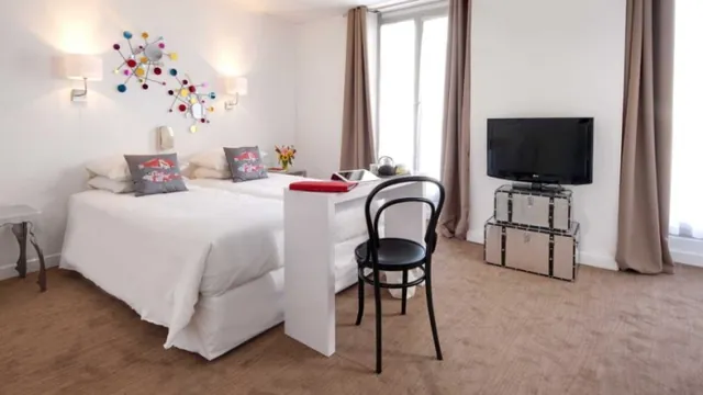 Hotel Colette Cannes photo 2
