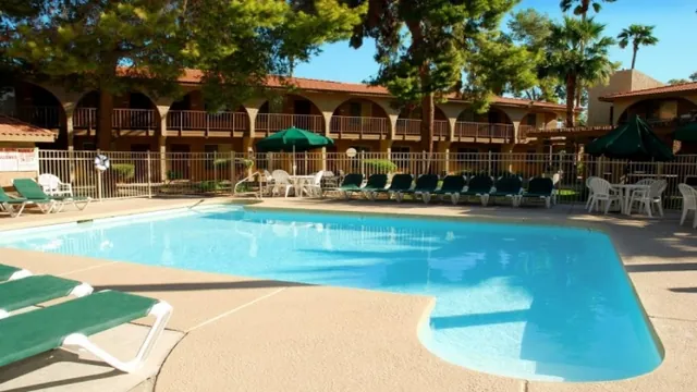 The Harlow Hotel By Accor photo 3
