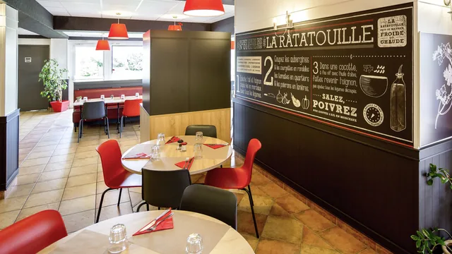Ibis Cherbourg La Glacerie photo 6