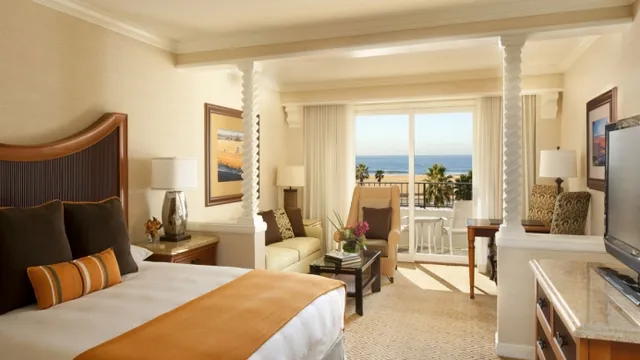 Comfort Inn & Suites Huntington Beach photo 1