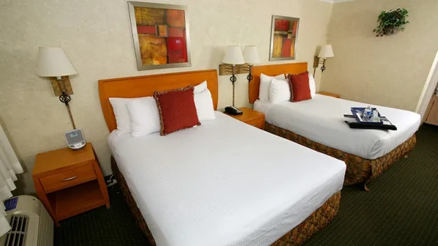 Hotel Trinity Inn & Suites Forth Worth photo 2