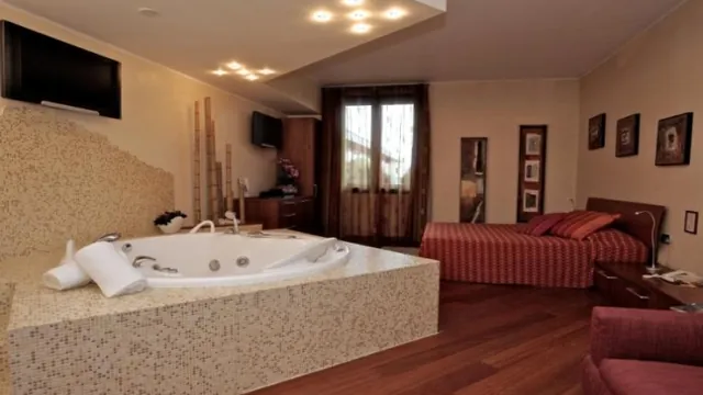 Montini Hotel Linate Airport Milan photo 3