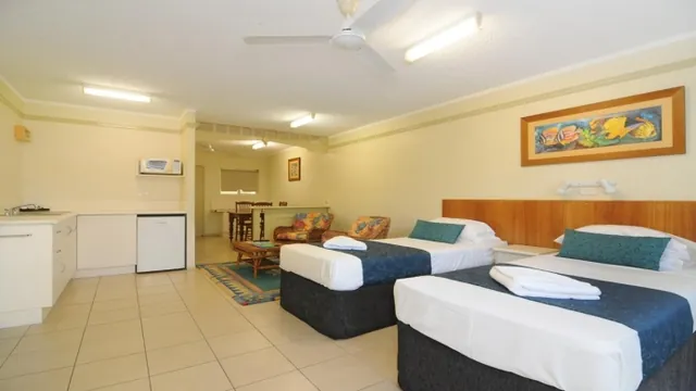 Cairns Queenslander Hotel & Apartments photo 4