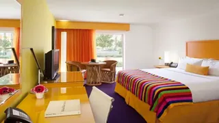 Ibis Styles Golden Sands Roomer Hotel